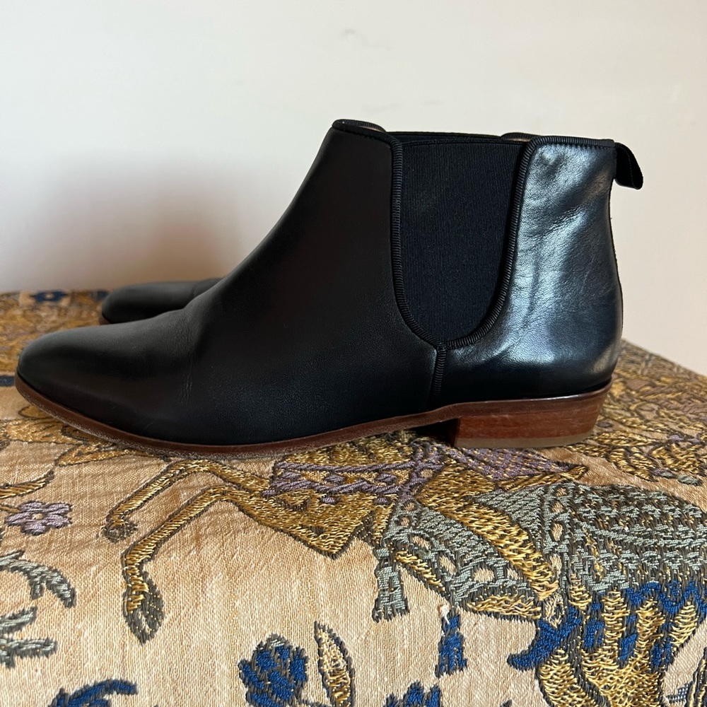 Sezane Black Leather Chelsea Boots 40EU/9US